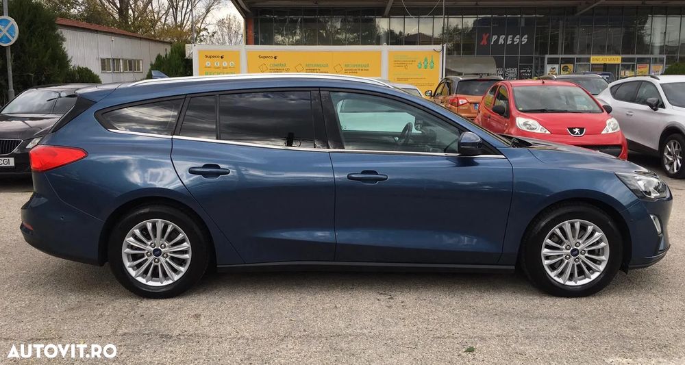 Ford Focus Turnier 1.5 EcoBlue Start-Stopp-System TITANIUM DESIGN - 13