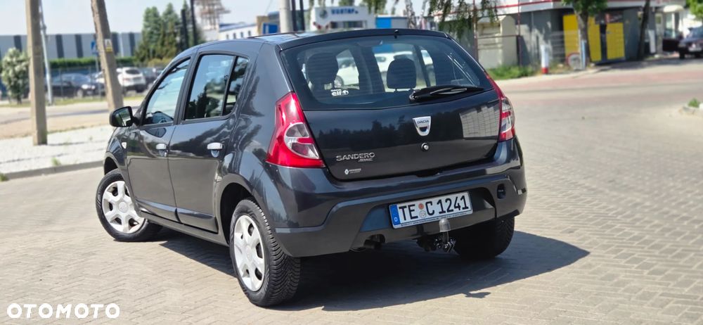 Dacia Sandero 1.2 16V Laureate - 10