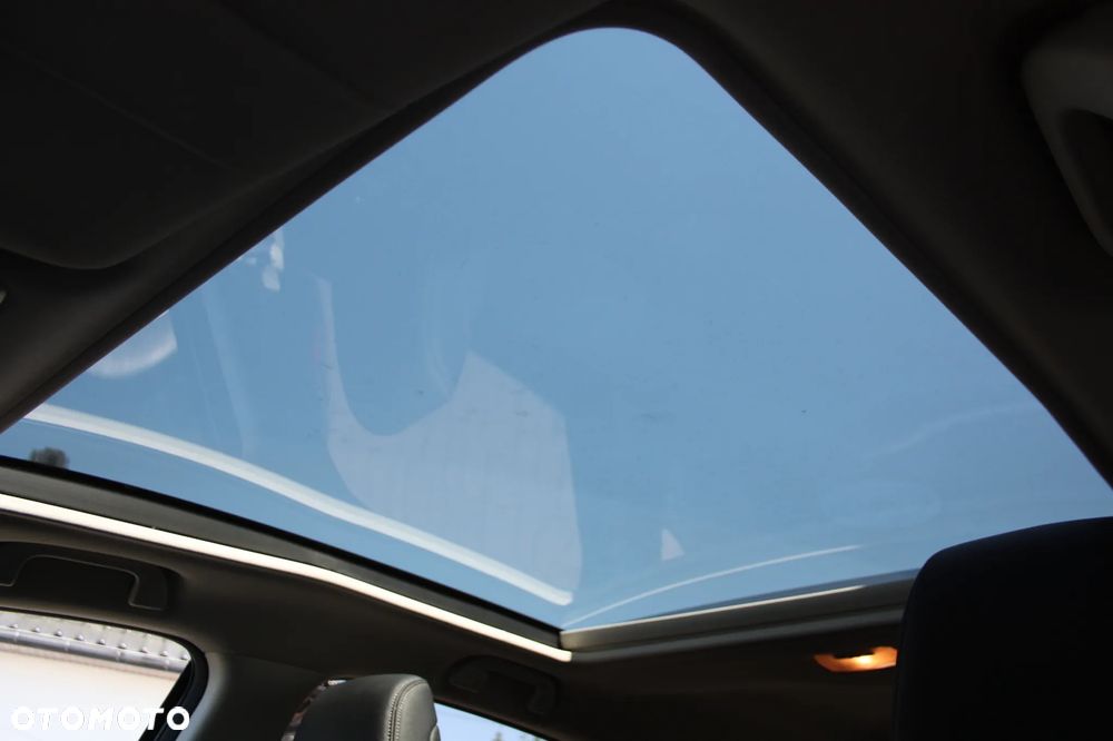 Honda CR-V 2.0i-VTEC 4WD Automatik Executive - 32