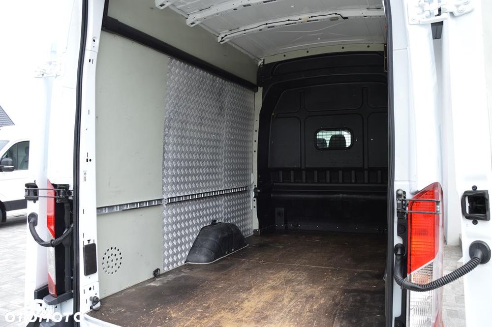 Ford Transit - 28