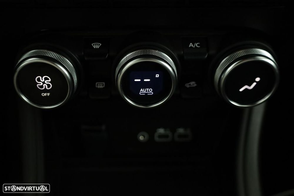 Renault Captur 1.0 TCe Techno Bi-Fuel - 13