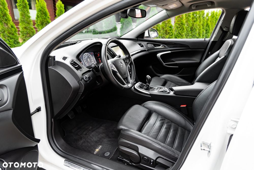 Opel Insignia 1.6 T Cosmo S&S - 18