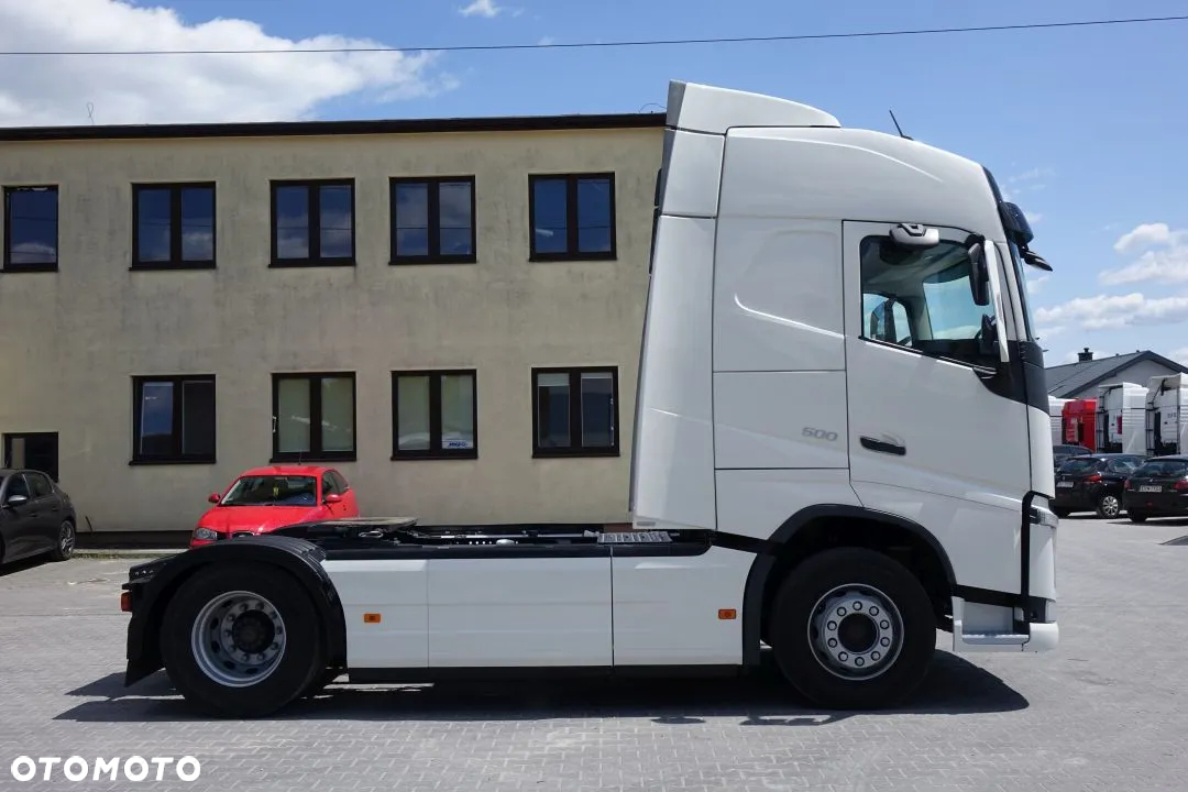 Volvo FH 500 GLOBETROTTER / STANDARD/ AUTOMAT / EURO 6 / LODÓWKA / KLIMATYZACJA POSTOJOWA/ 2 ZBIORNIKI PALIWA - 4