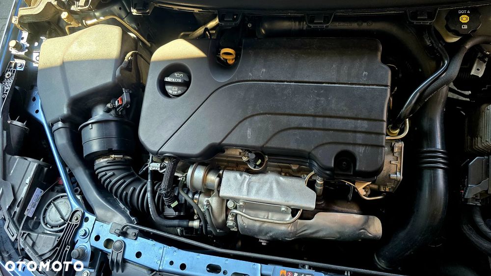Opel Astra 1.4 Turbo Dynamic - 18