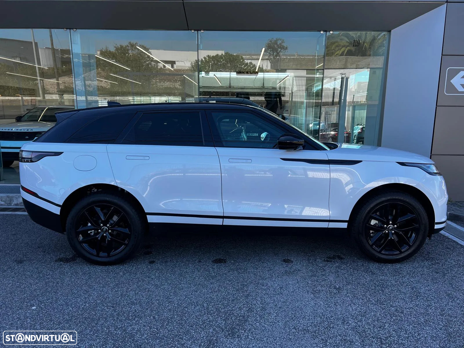 Land Rover Range Rover Velar 2.0 P400e AWD S - 2
