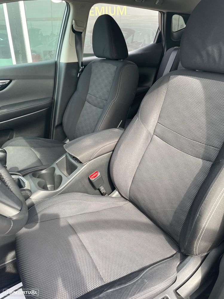 Nissan Qashqai 1.5 dCi N-Connecta 18 - 4