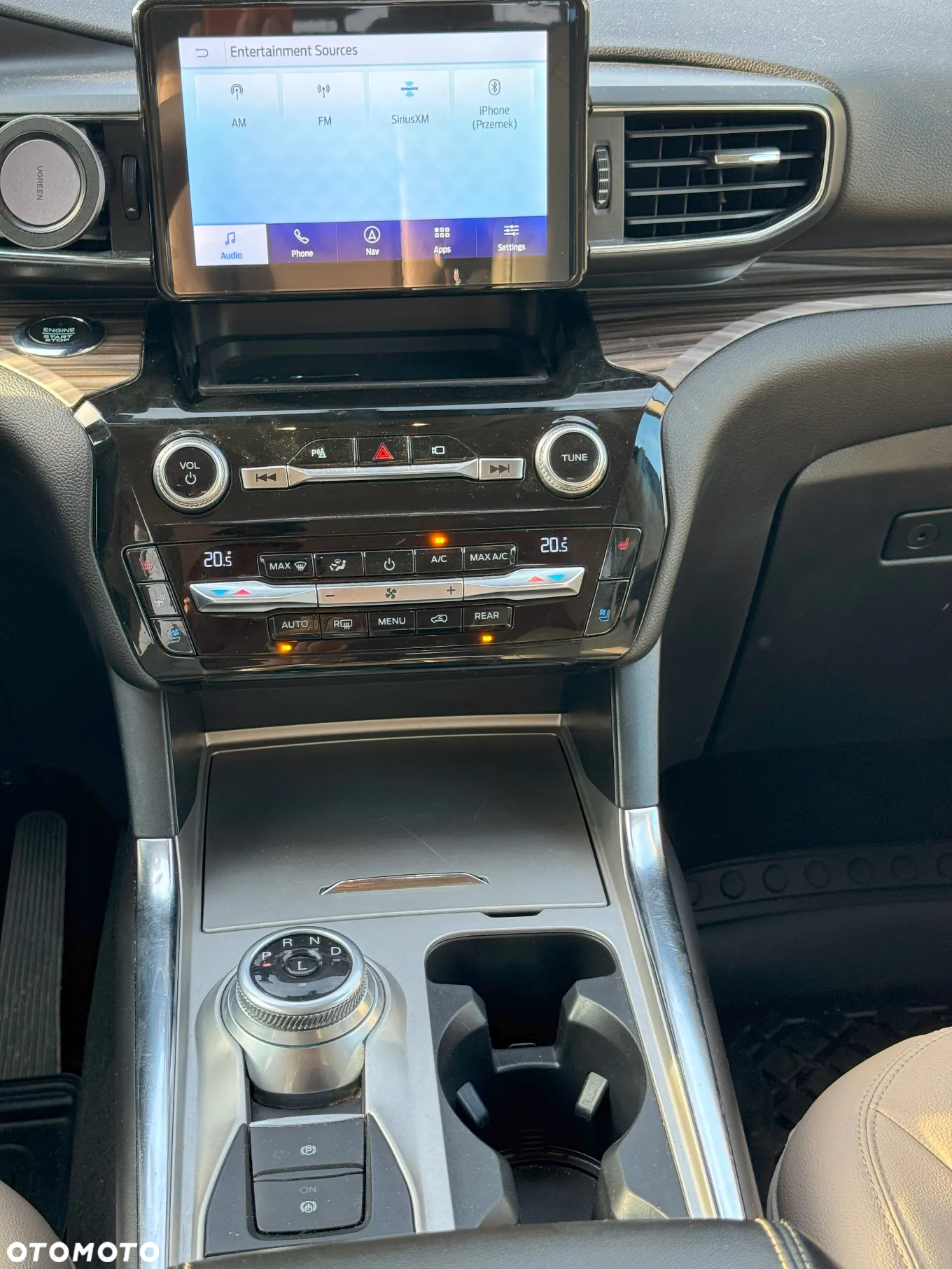 Ford Explorer - 20