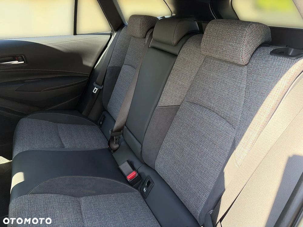 Toyota Corolla 2.0 Hybrid Style - 14