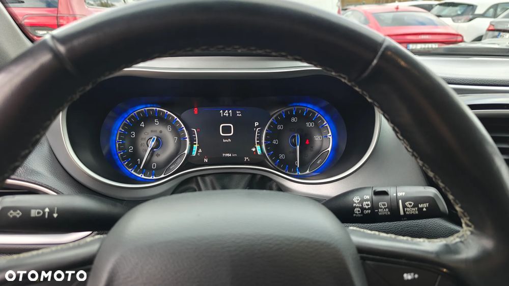 Chrysler Pacifica - 24