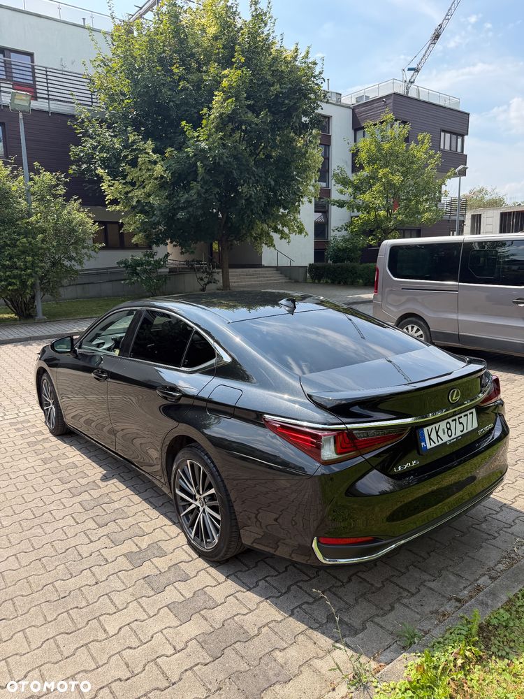 Lexus ES 300h Business Edition - 6