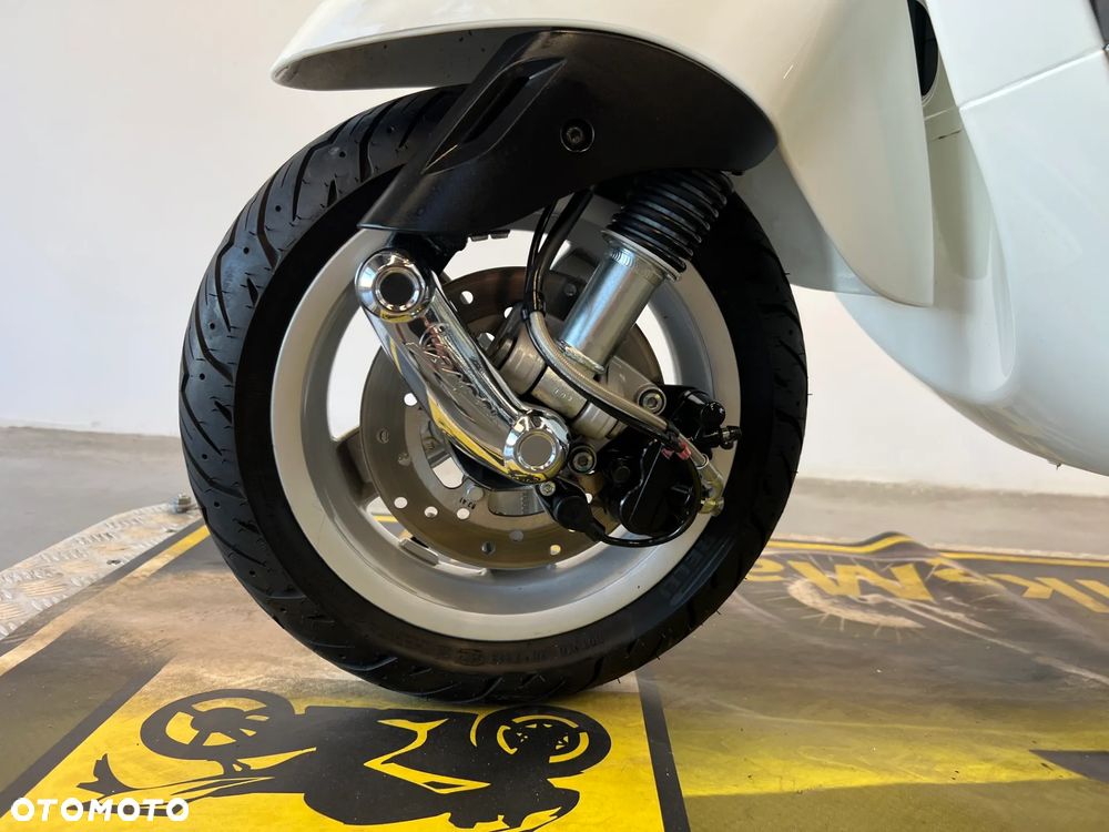 Vespa Primavera - 25