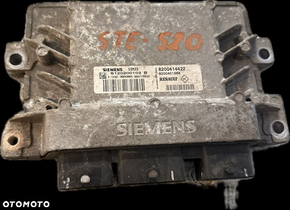 Sterownik KOMPUTER SILNIKA ECU  RENAULT 8200414422 - 1