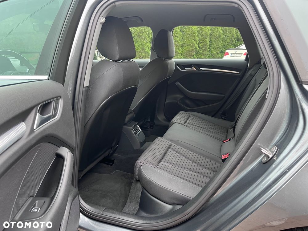 Audi A3 Sportback - 19