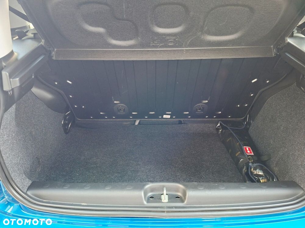 Fiat Panda 1.0 Hybrid Cross - 23