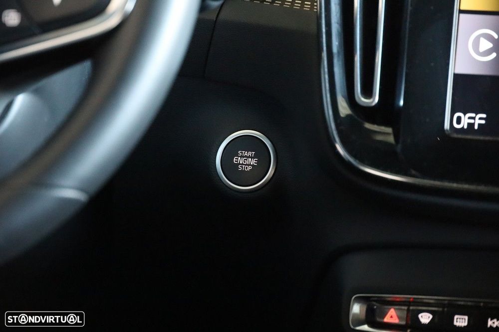 Volvo XC 40 1.5 T2 Plus Dark Auto - 19