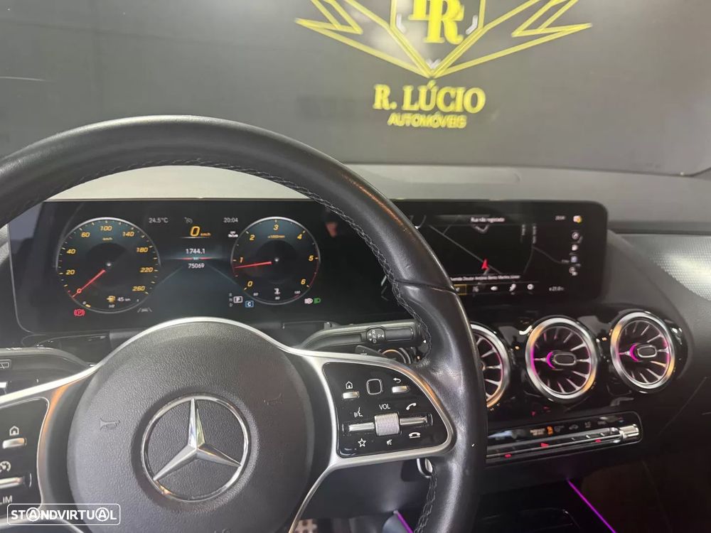 Mercedes-Benz GLA 200 d AMG Line - 27