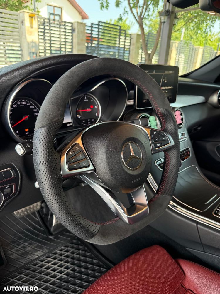 Mercedes-Benz C - 12
