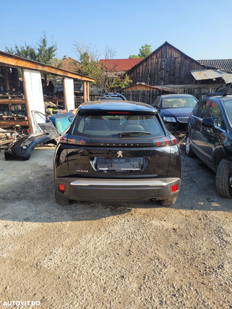 Dezmembrez Peugeot 2008 1.2l benzina - 6