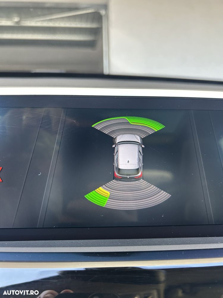 BMW X1 xDrive20i AT - 7