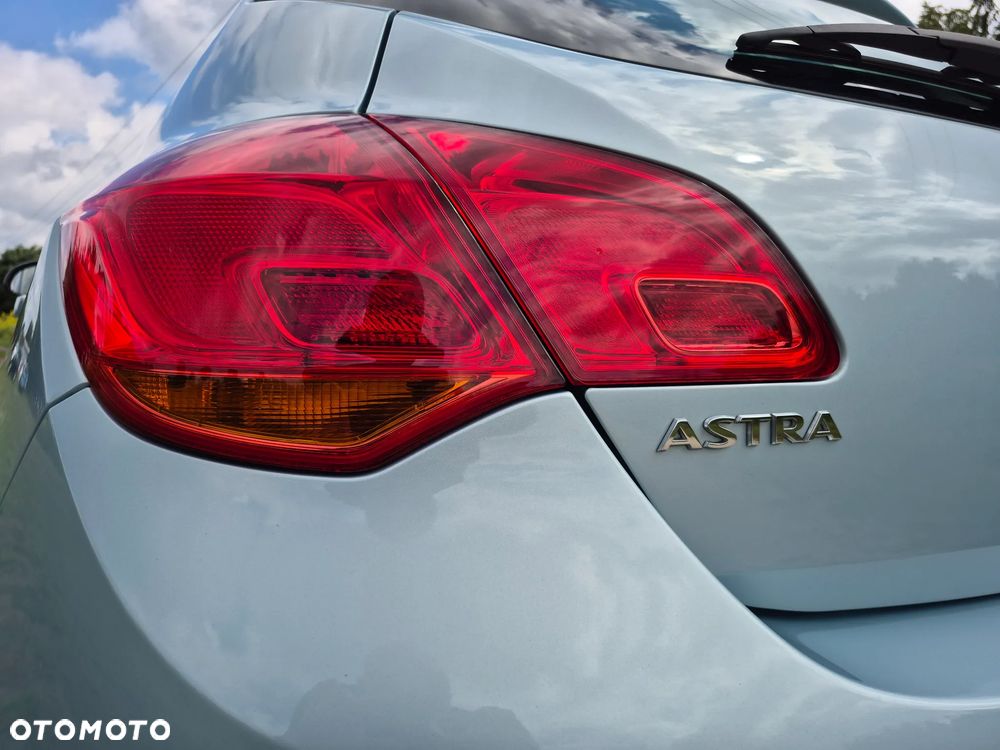 Opel Astra 1.6 Edition Plus - 26