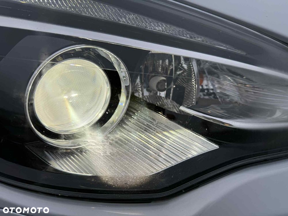 Opel Astra 2.0 CDTI Sport S&S - 30