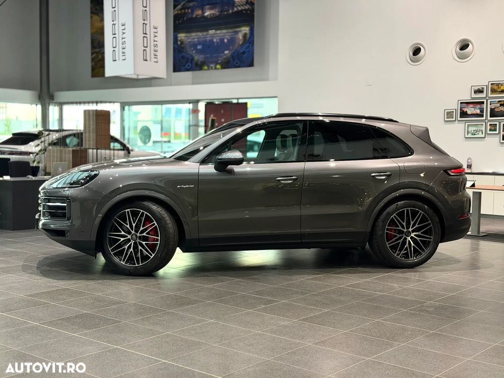 Porsche Cayenne S E-Hybrid - 3