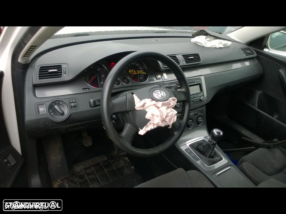 Traseira/Frente/Interior Vw Passat Variant 2009 1.9TDI (Viatura com 113.000km) - 3