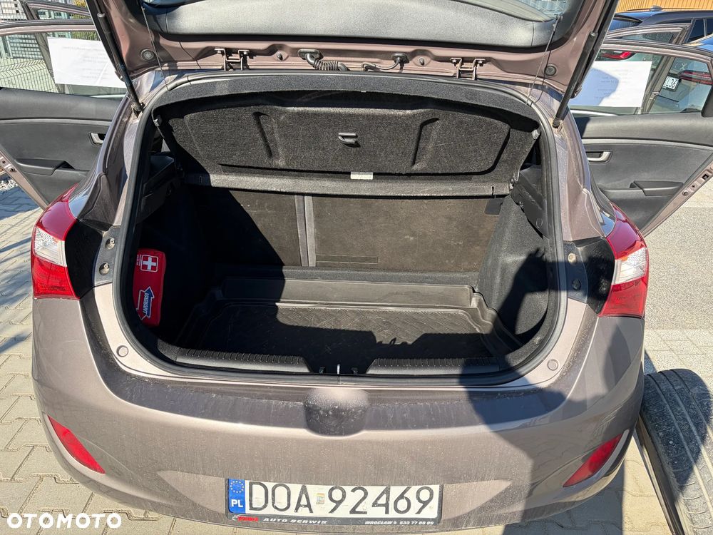 Hyundai i30 1.6 Classic - 13