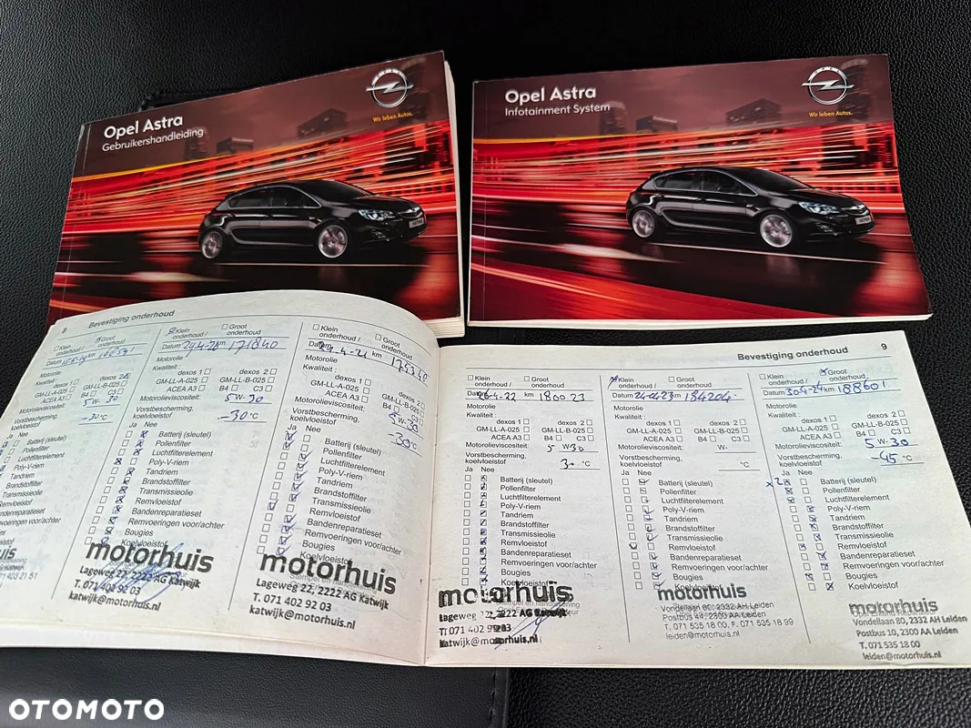 Opel Astra 1.4 Turbo Cosmo - 23