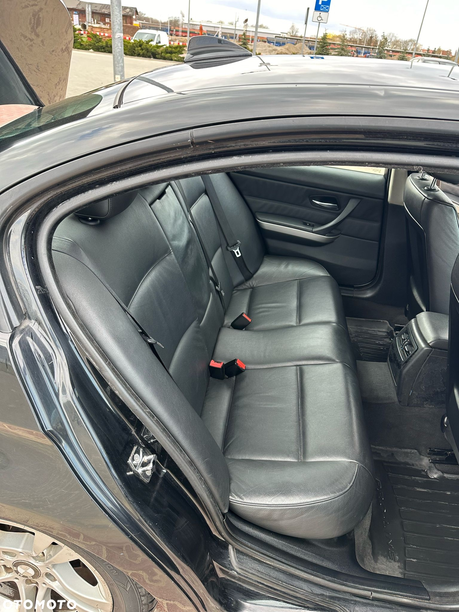 BMW Seria 3 318i - 12