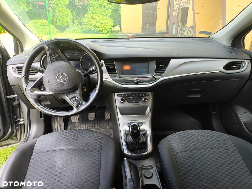 Opel Astra 1.4 T Enjoy - 8
