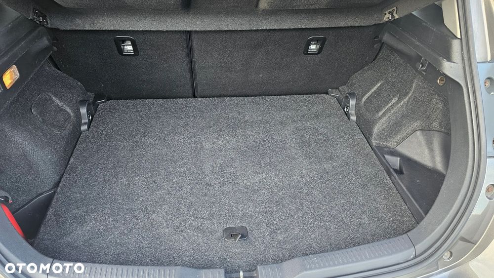 Toyota Auris - 35