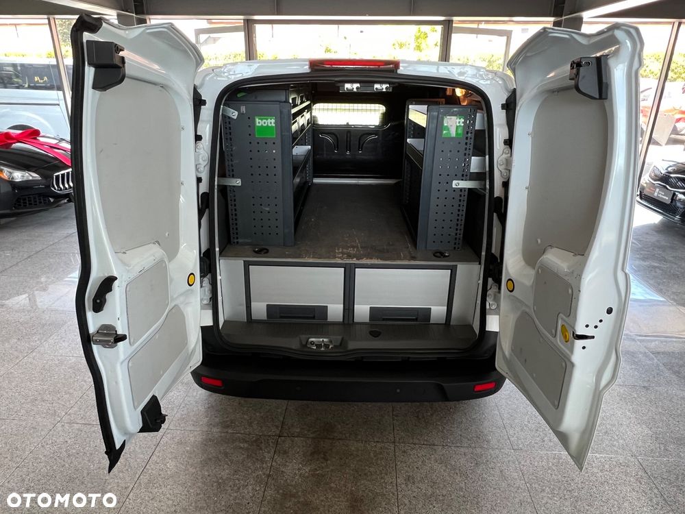 Ford transit connect - 13
