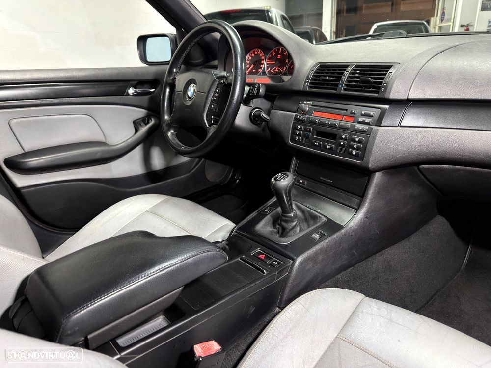 BMW 320 d Sport - 11