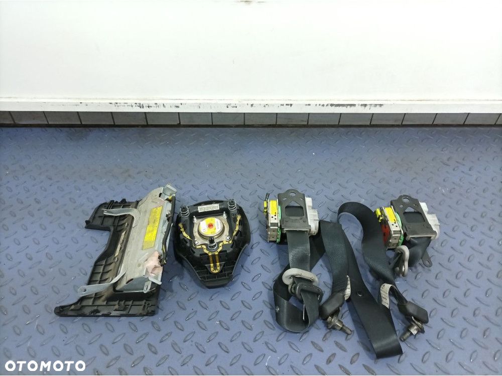 TOYOTA YARIS II DESKA ROZDZIELCZA KONSOLA PULPIT AIRBAG PODUSZKI PASY - 8