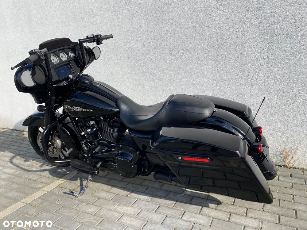 Harley-Davidson Touring Street Glide - 9