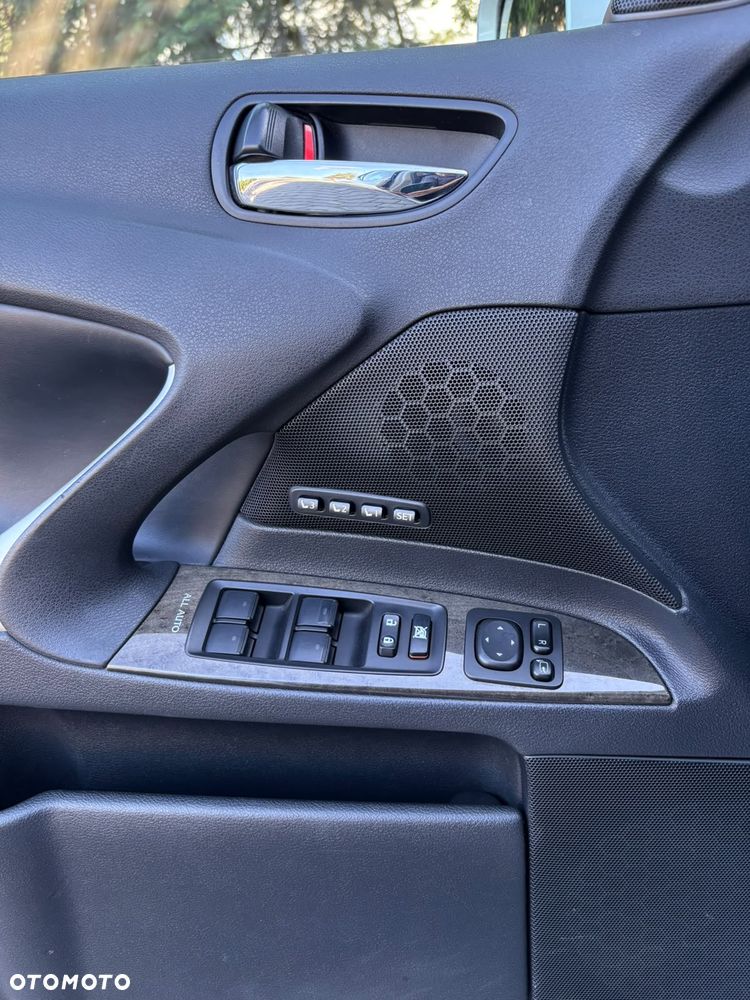 Lexus IS 250 Prestige - 18