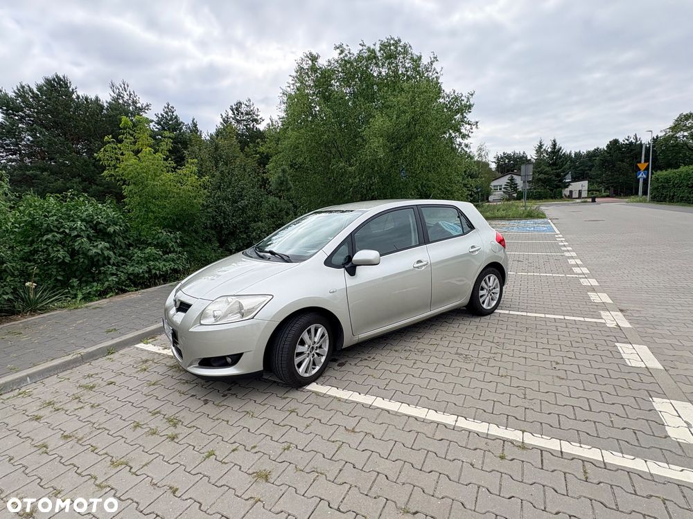 Toyota Auris 1.4 VVT-i Luna - 1