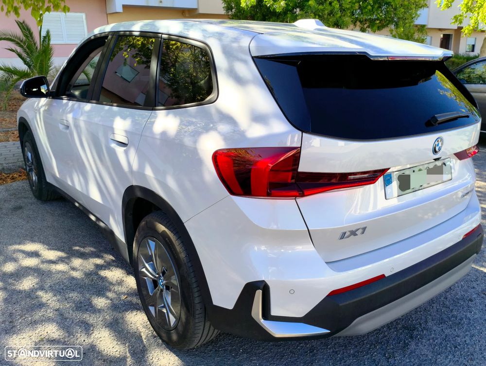 BMW iX1 eDrive20 - 8