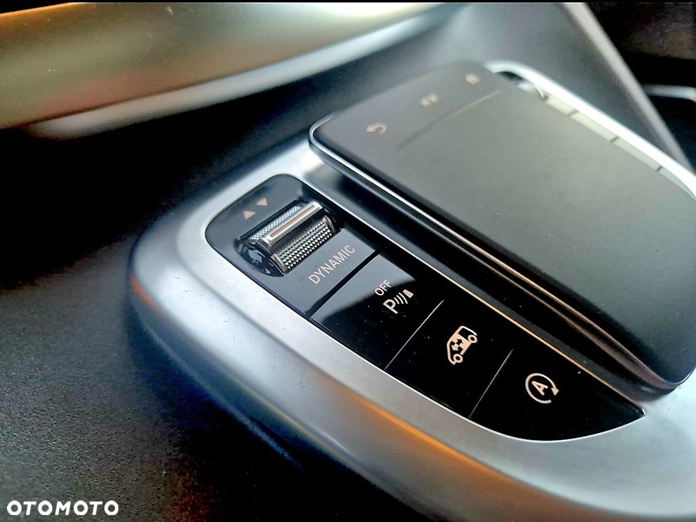Mercedes-Benz Klasa V 300 d 4-Matic 9G-Tronic Exclusive (d³ugi) - 24