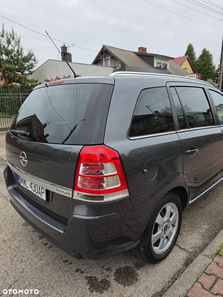 Opel Zafira 1.7 CDTI Cosmo - 18