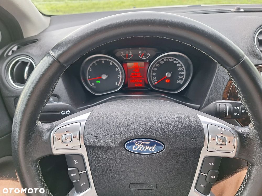 Ford Mondeo 2.0 Ghia Executive - 13