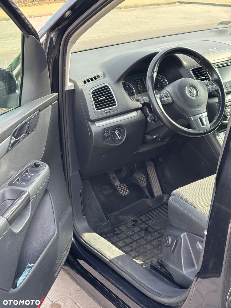 Volkswagen Sharan - 16