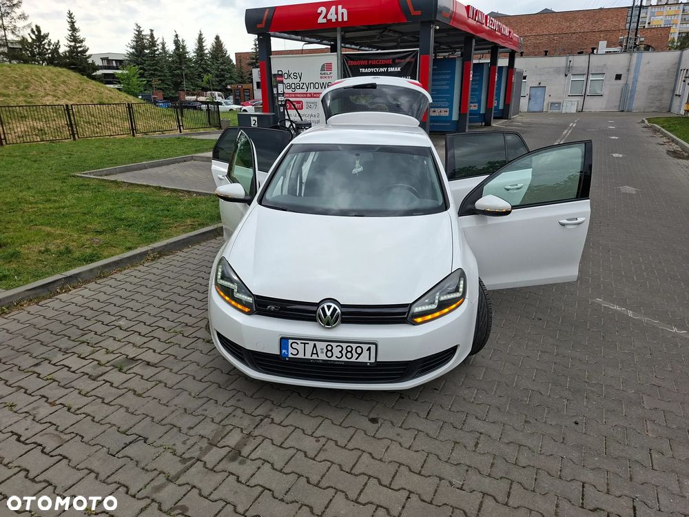 Volkswagen Golf 2.0 TDI DPF Comfortline - 4