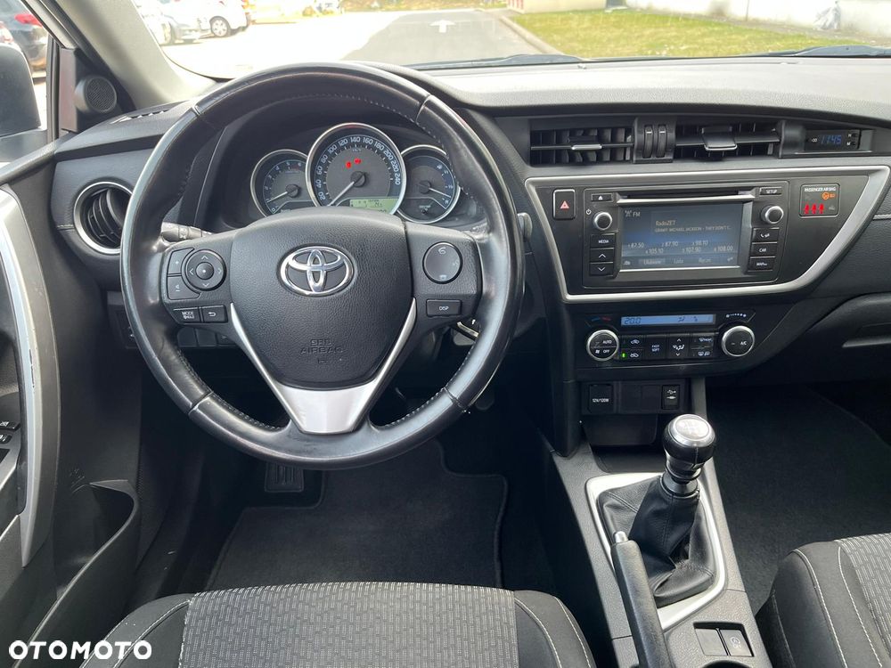 Toyota Auris 2.0 D-4D Comfort - 14