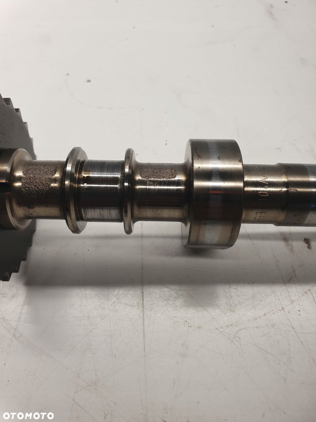 WAŁEK ROZRZĄDU AUDI A6 S4 4,2 BBK BAT 079109570AN - 2