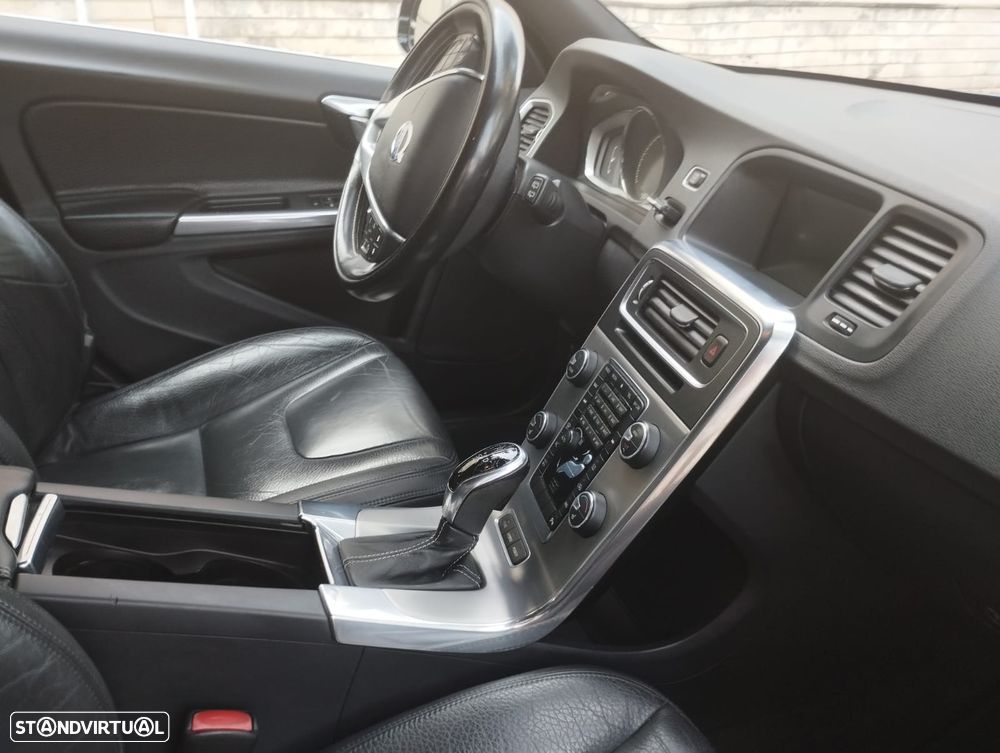 Volvo V60 - 13