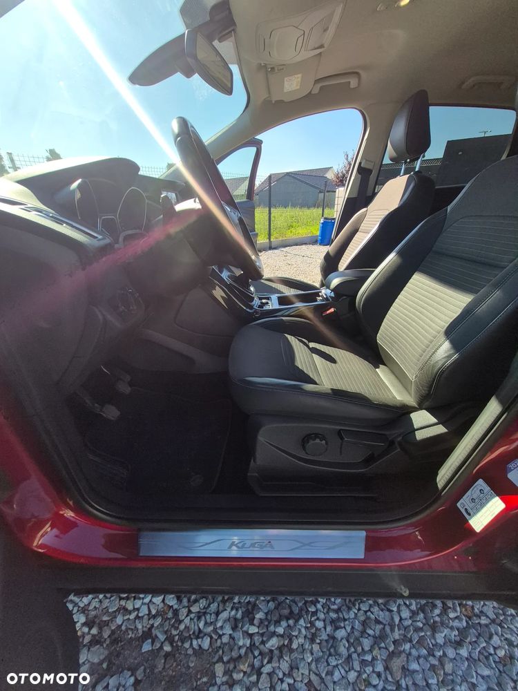 Ford Kuga - 17