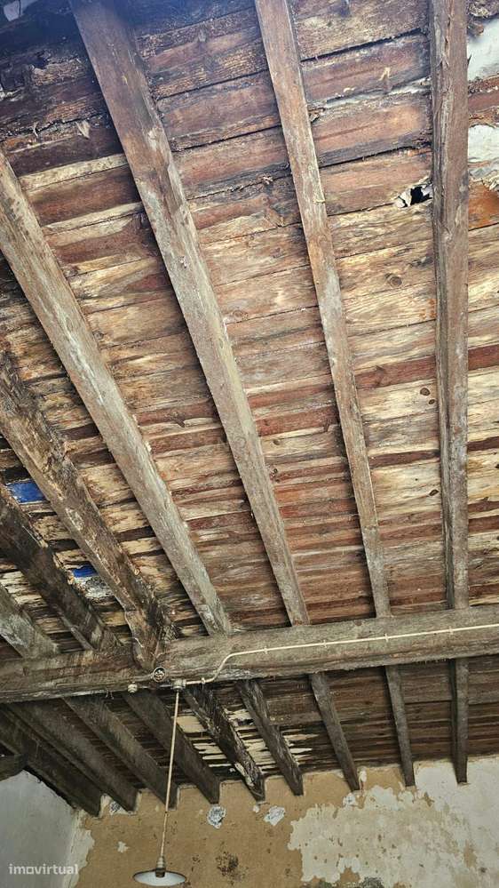 Prédio para Reabilitação no Centro Histórico de Palmela-17