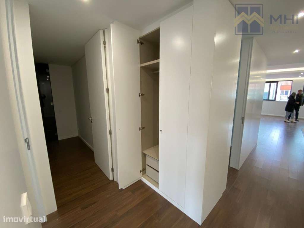 Apartamento T3 em Ramalde (Centro)-13